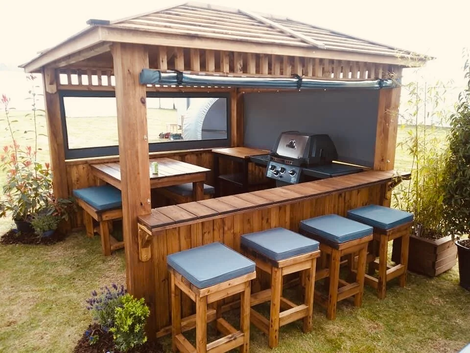 Pergolas and Outdoor Living